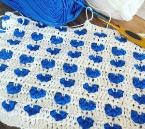 Crochet heart stitch